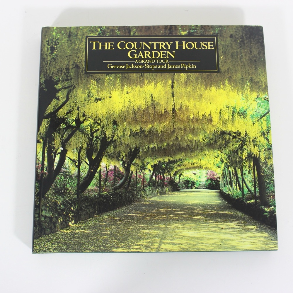 1987 The Country House Garden A Grand Tour Book Hardcover Hard Cover, Gift